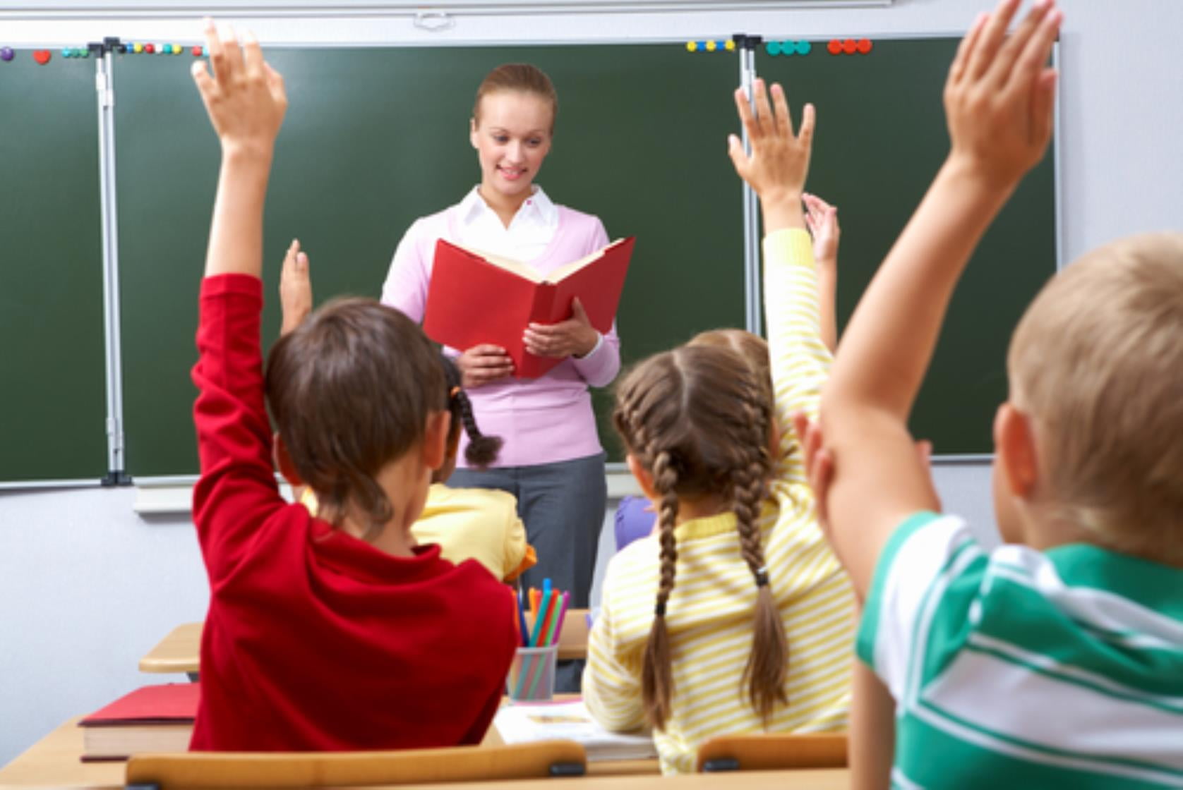 Öğretmen Sevgiliye Alınabilecek Hediyeler Ve En İyi Öneriler